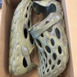 Merell Hydro Mocs - Croc Shoes Size 12 Mens