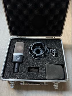 AKG C214 Large Diaphragm Condenser Microphone