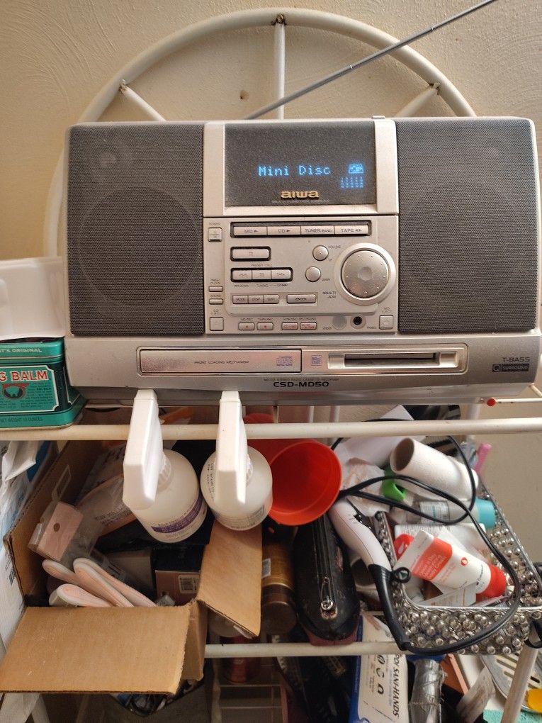 Aiwa MD Cd Stero Radio Cassette Recorder Csd-md50