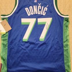 Luka Doncic Signed Jersey 