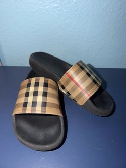 Kids Burberry slides