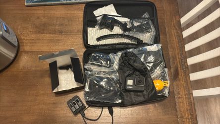 GoPro Hero 8 w/Accessories Pack