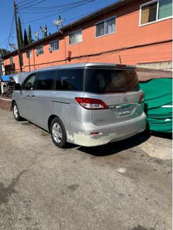 2011 Nissan quest