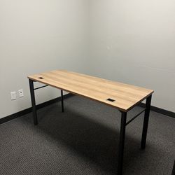 Office Desk And Furniture 