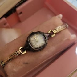 14 gold watch