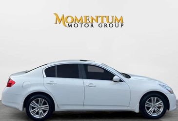 2011 INFINITI G37x