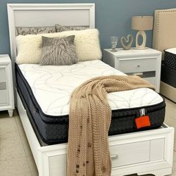 Cama moderna con gavetas