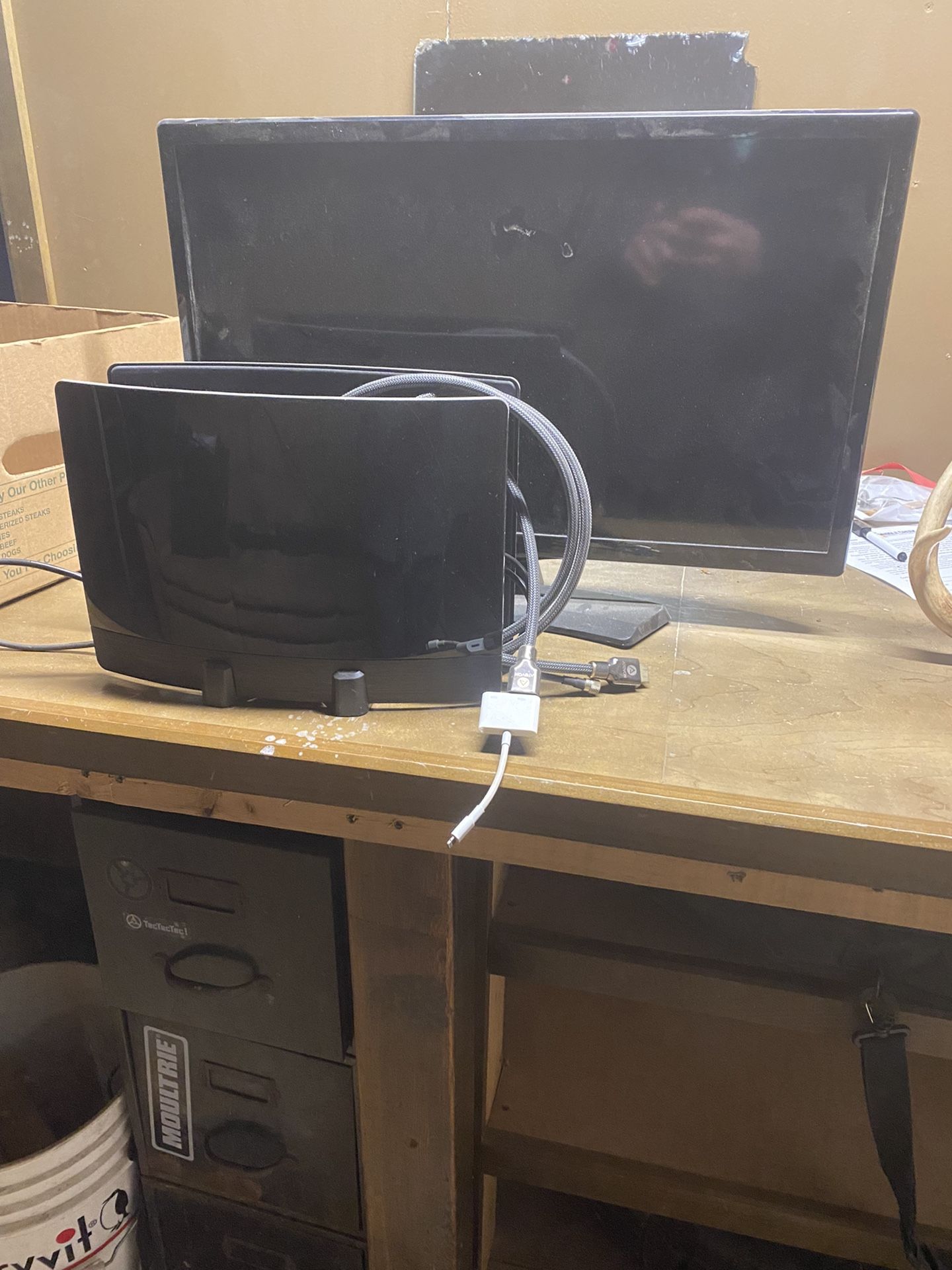 Lg  Tv Barely Used 