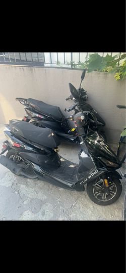 Two motorcycles no working
