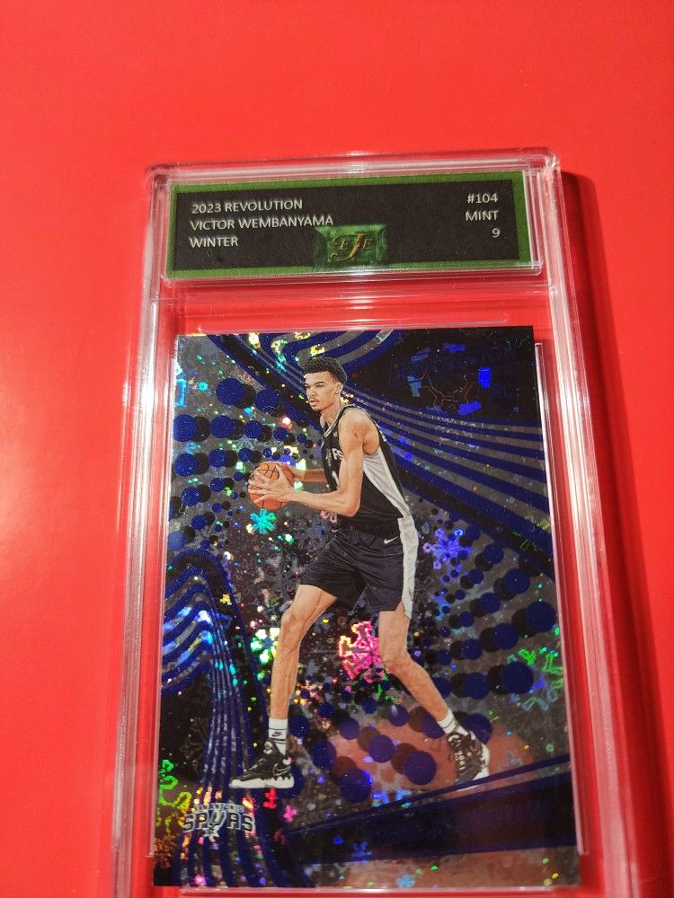 2023-24 Revolution Winter Victor Wembanyama Snowflake Winter Parallel #104 Spurs EJE MINT 9