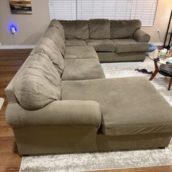 Large Beige Tan L-Shaped Sectional Sofa Couch with Ottoman – Good Condition