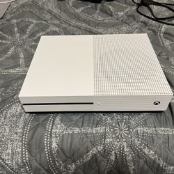 xbox one s + monitor
