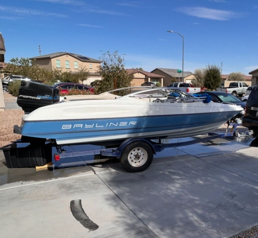 1992 Bayliner Capri