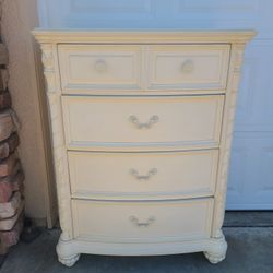 Dresser Broyhill
