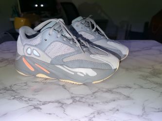 Yeezy boost Inertia 4.5