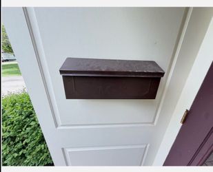 Bronze Wall-Mount Horizontal Mailbox, Steel, Used Fair