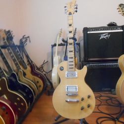 MALDEN KARMA NATURAL TOP GUITAR