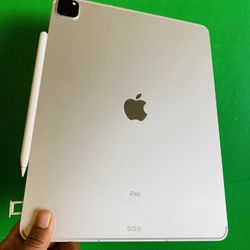 256GB Apple IPad Pro 12.9” 5th Generation ( M1 chip / XDR display / 2021) WiFi + cellular (5G/Unlocked) with keyboard, pen & Accessories