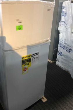 Brand New Whirlpool Top Freezer Refrigerator (Model:WRT316SFDW) E3