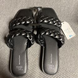 New! Women’s Sandals