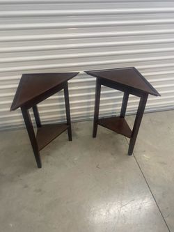 Small Corner tables