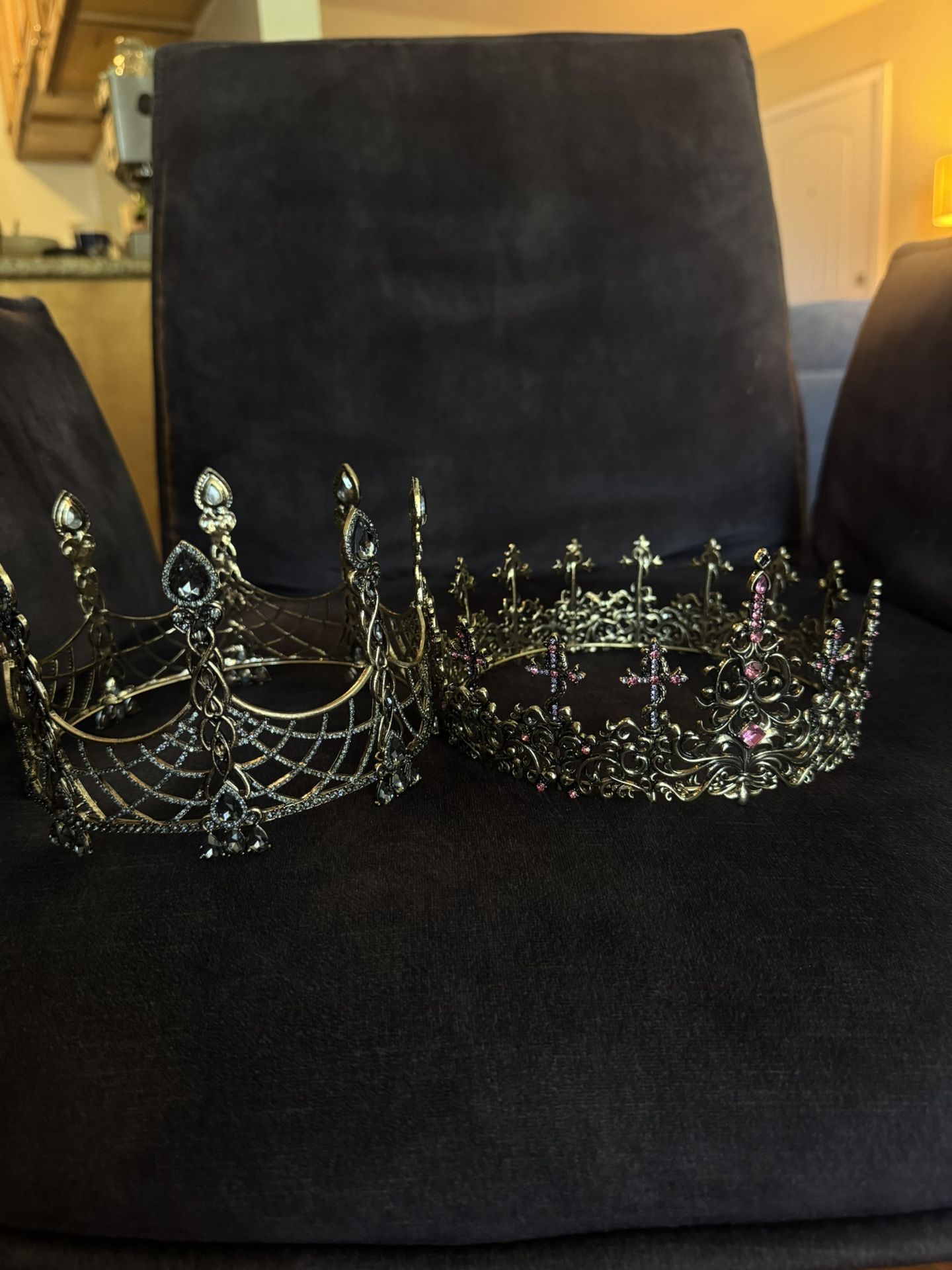Crown or tiara