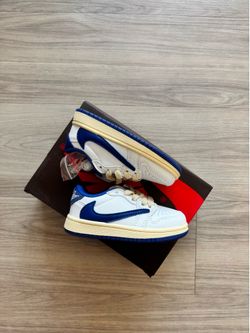 Size 8C jordan 1 low