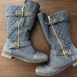 Kids Boots , Size 3us