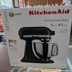 Kitchen Aid KSM150PSBM Matte Blk 5Q Tilt Head Stand Mixer Brand New!!