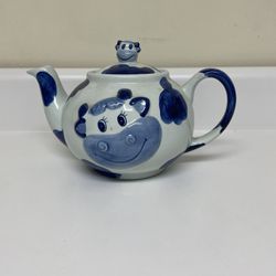 vintage Holland Delftsblauw blue hand painted pottery teapot.Cow