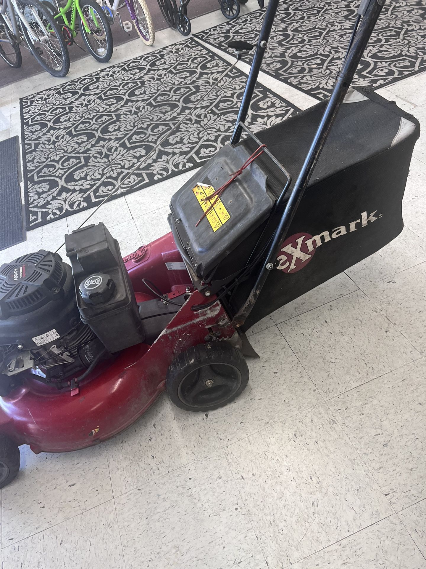 EXMARK Commercial LawnMower
