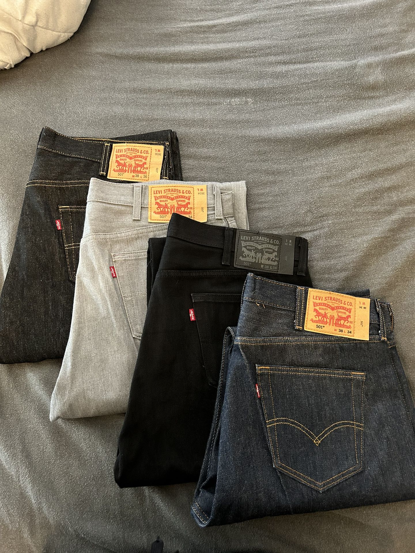 Levis 501 jeans 