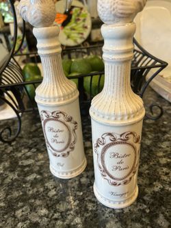 Vintage Oil And Vinager Set With Caddy