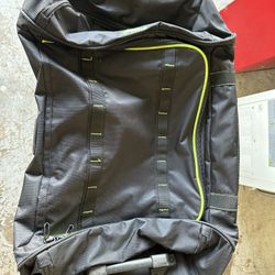 Duffle Bag With Wheels