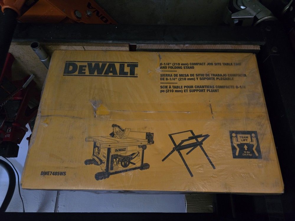 DEWALT 15 Amp 8-1/4 in. Table saw (DWE7485WS)
New