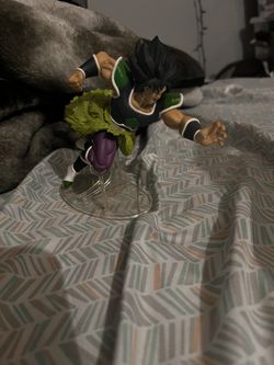 Dragon Ball Z Broly Statue