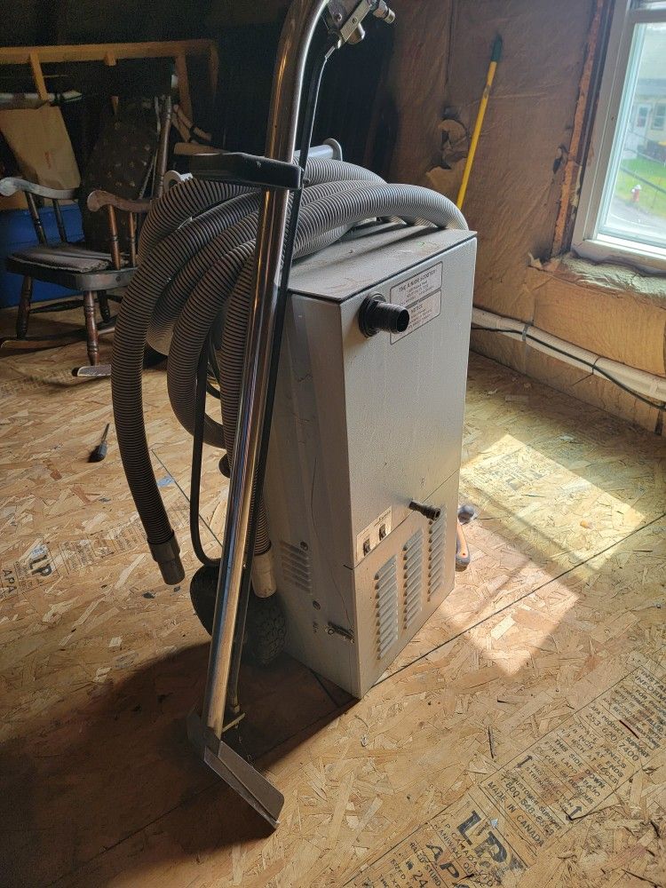 Carpet Cleaner