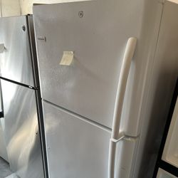 Frigidaire Refrigerator 