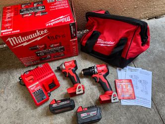 Milwaukee M18 18-Volt Lithium-lon Brushless Cordless Compact Hammer Drill/Impact Combo Kit (2-Tool) with (2) Batteries, Bag