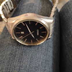 Nice Citizen Watch In Great Dhape