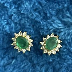 Emerald And Diamond Earrings!