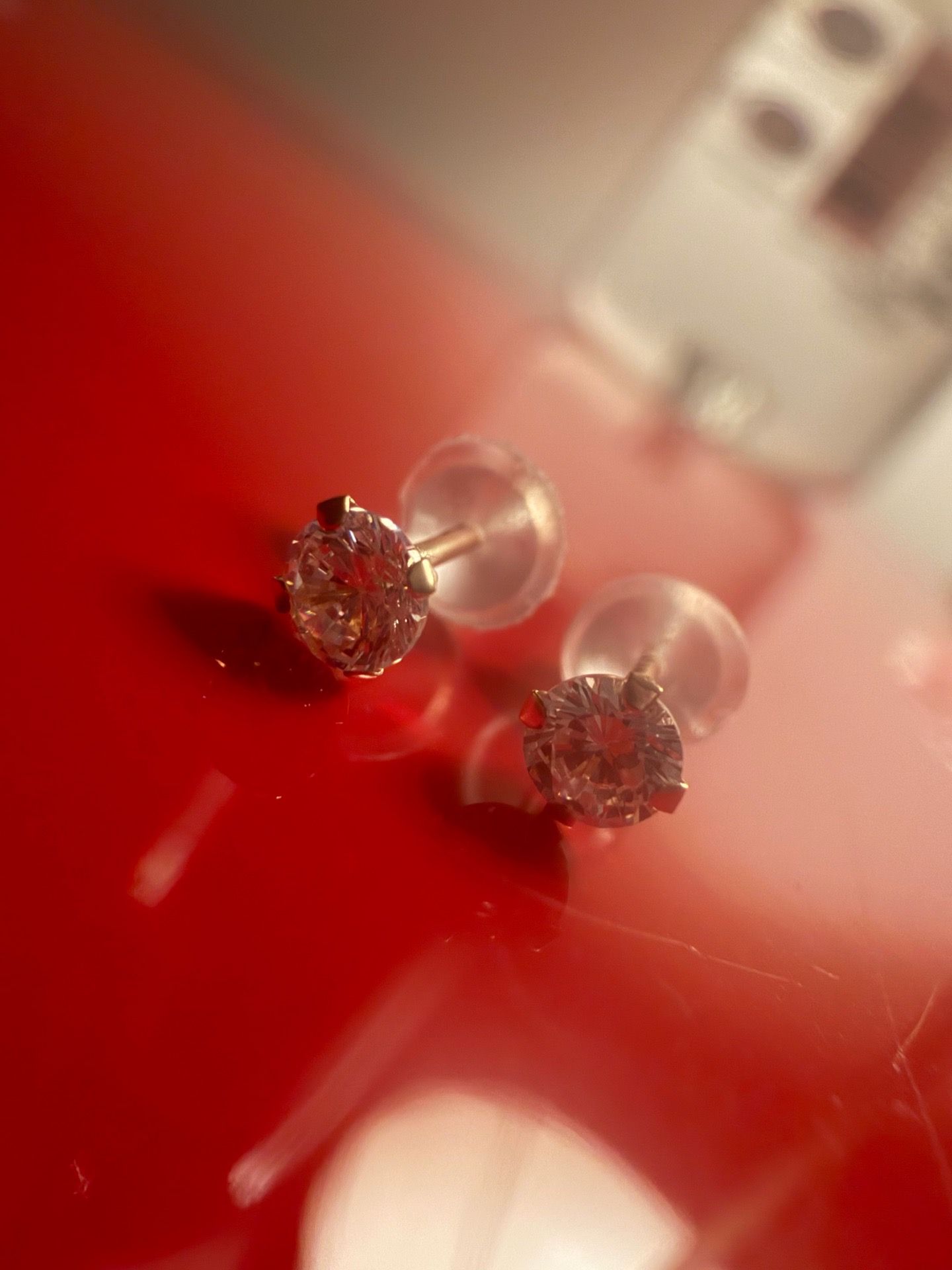 10K Gold Stud Earrings with Moissanite