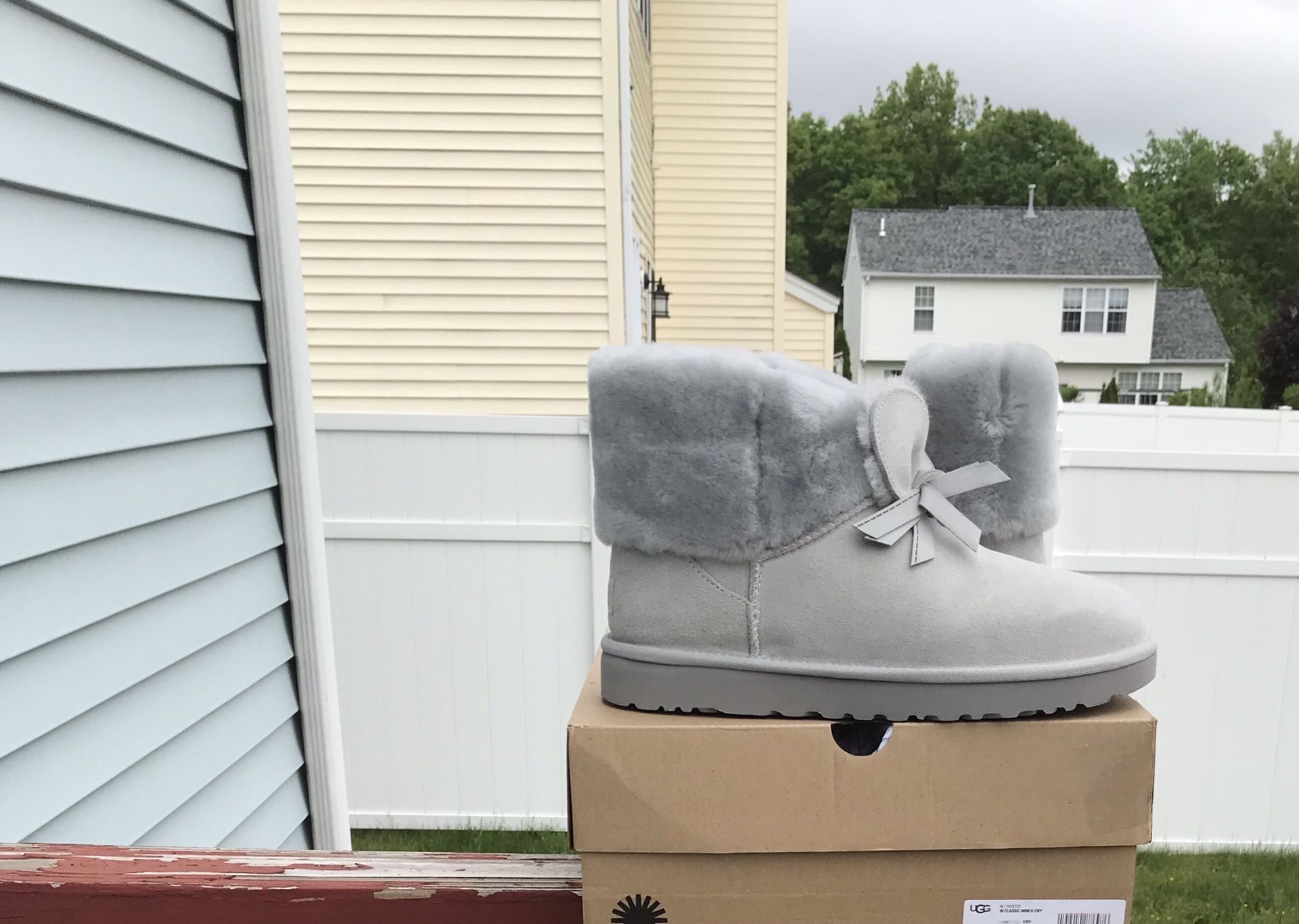 UGG Classic Mini II CNY