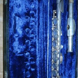 vintage Gemeinhardt concert piccolo 