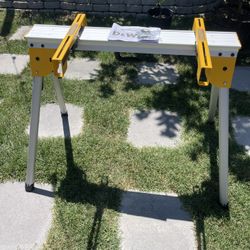 DEWALT 15.4 lbs. Heavy Duty Work Stand with Miter Saw Mounting Brackets