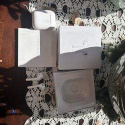 Slightly Used 2nd Gen AirPods 