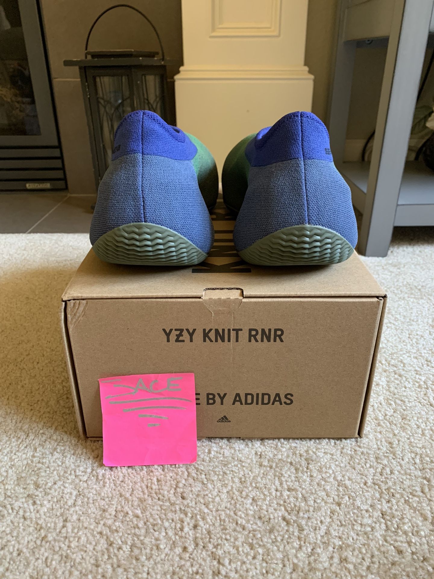 Yeezy knit RNR Faded Azure Size 8