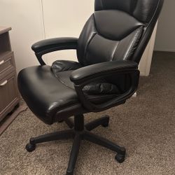 Leather High-Back Executive Office Chair