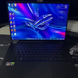 Gaming Laptop With Headphones And Mouse 