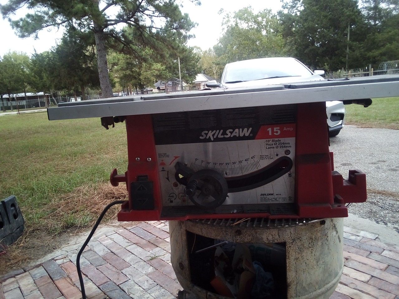 Skil 331002 10in 15 Amp Table saw for Sale in Stagecoach, TX OfferUp